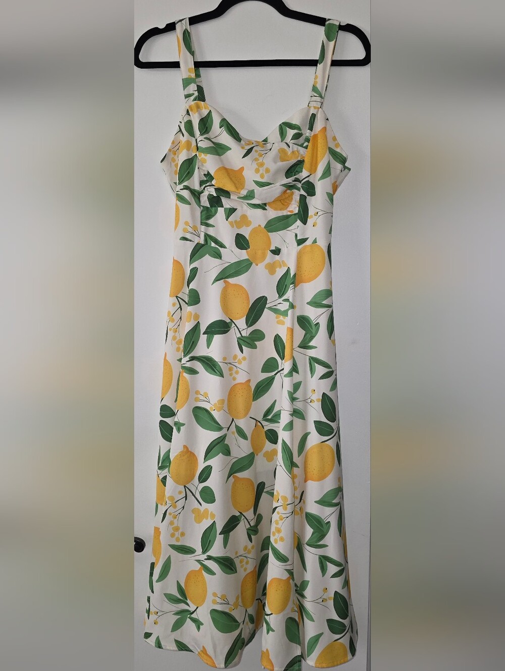 White Lemon-Print Maxi Dress with Green Leaves